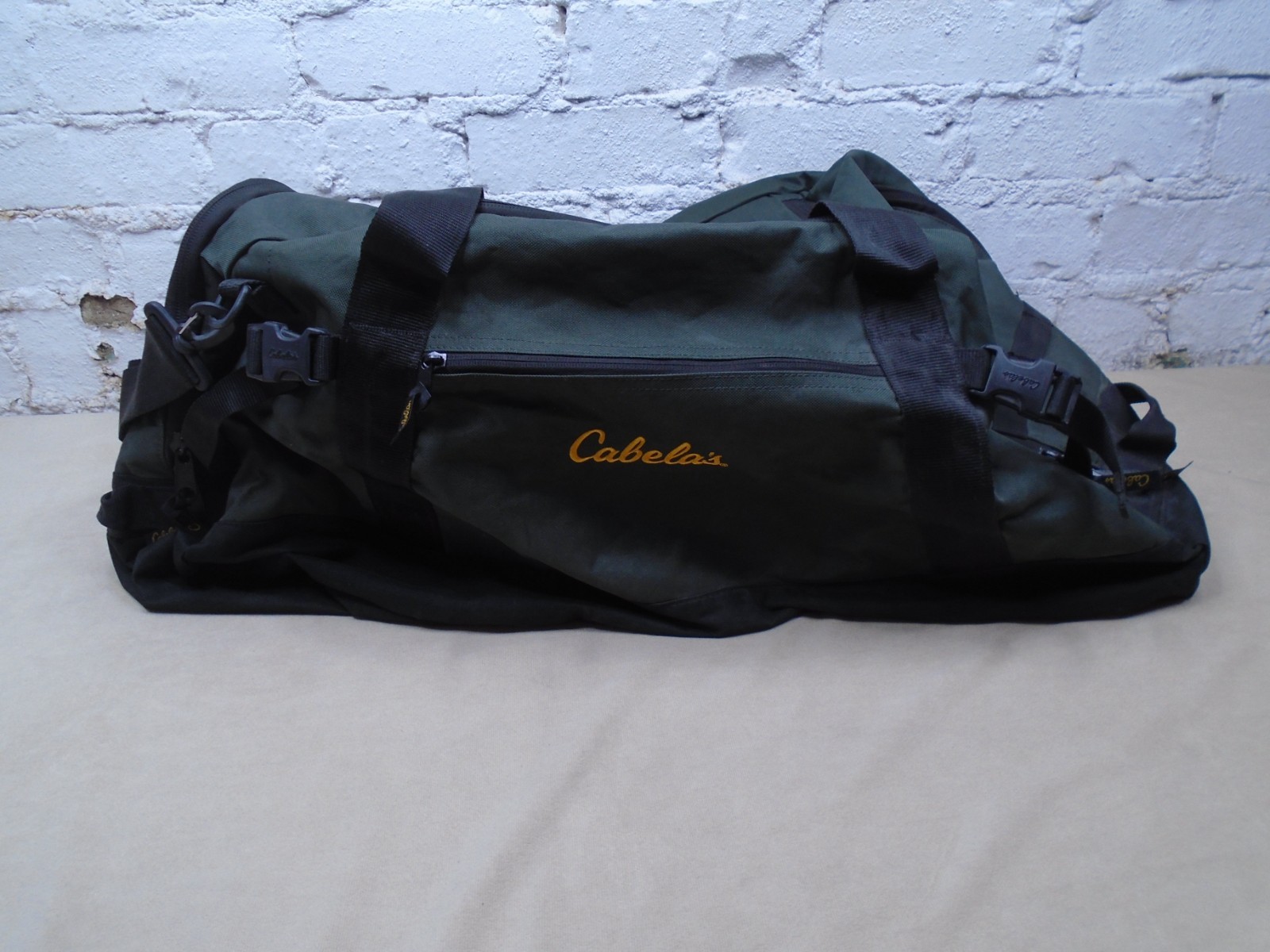 Cabela’s 34 Inch Large Duffle Bag, Green Black Travel Hunting Outdoors