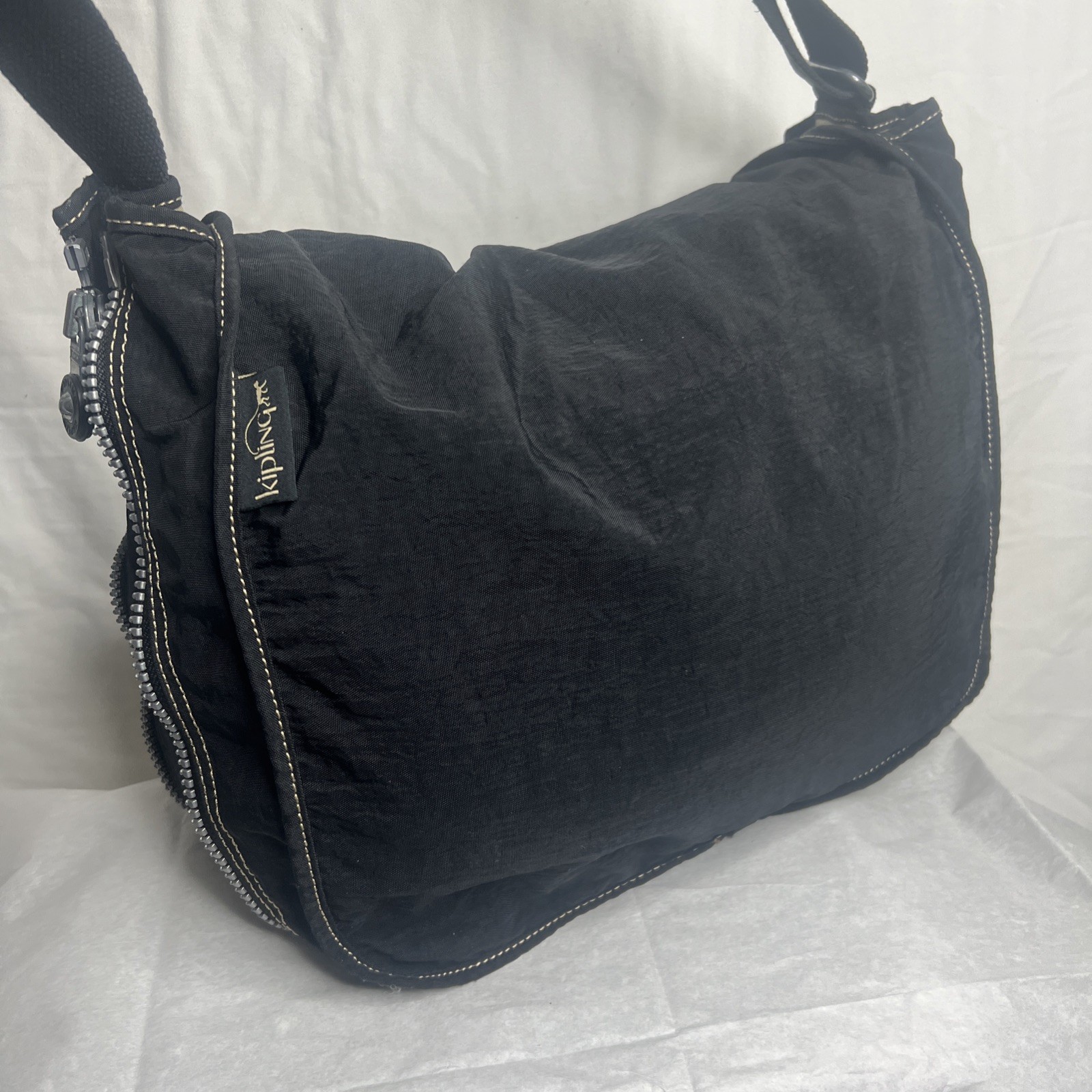 KIPLING MAD HOUSE MESSENGER BAG Crossbody expanding Black Nylon Canvas 14X14X4”
