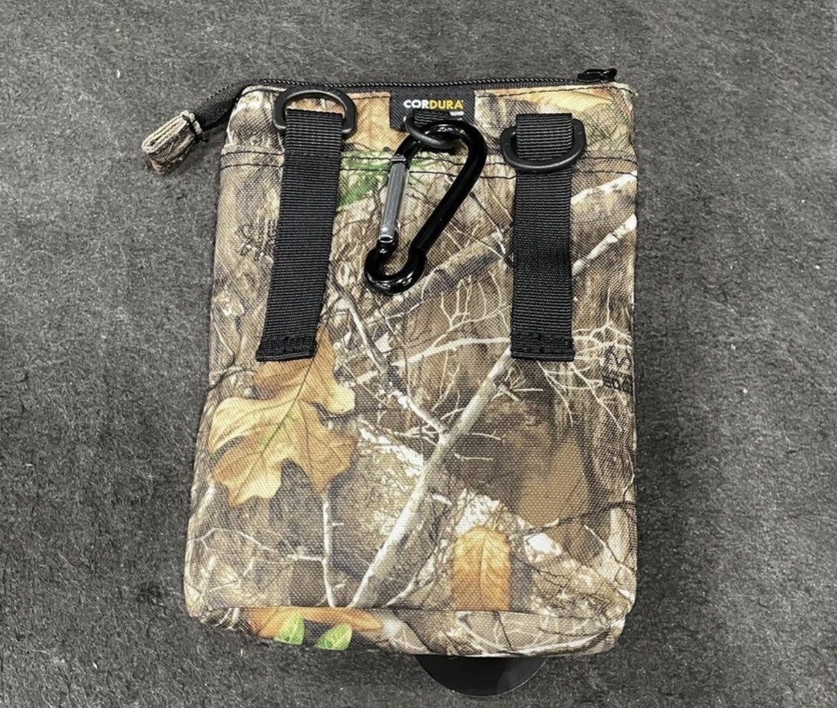SUPREME Men’s Shoulder Bag, Real Tree Camo