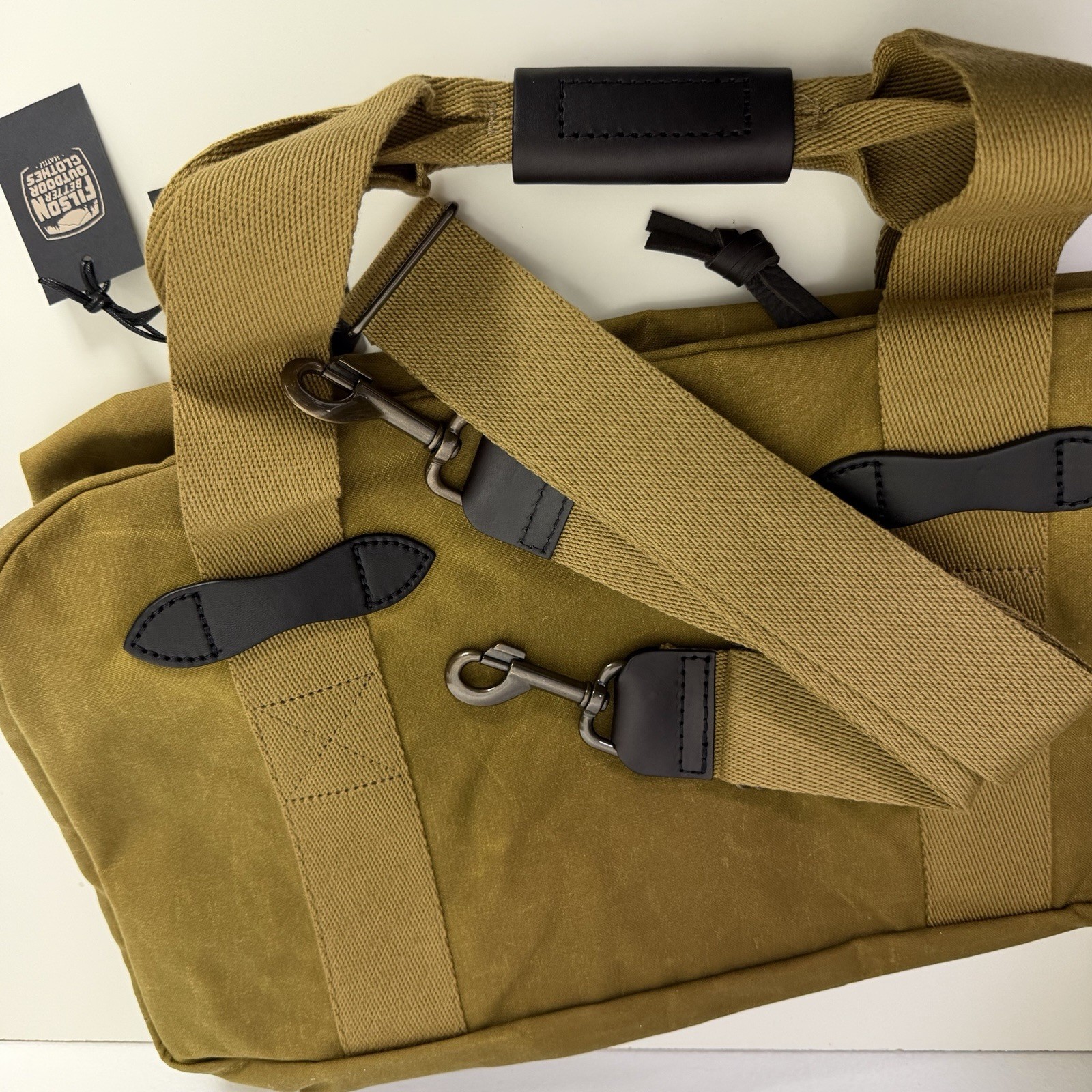 Filson Tin Cloth Small Duffle Bag Dark Tan New Gym Clothes Canvas Leather Handle