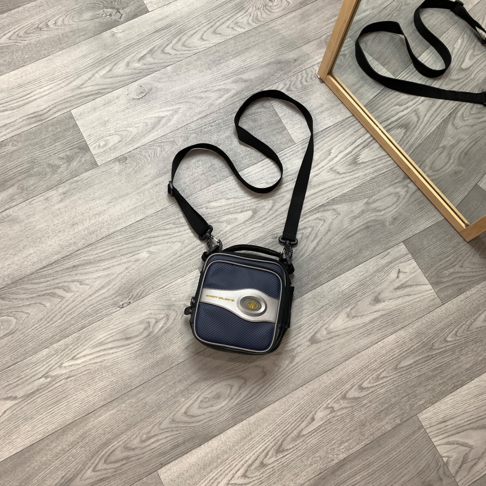Vintage Body Glove 00s Crossbody Gorpcore Shoulder CD Bag