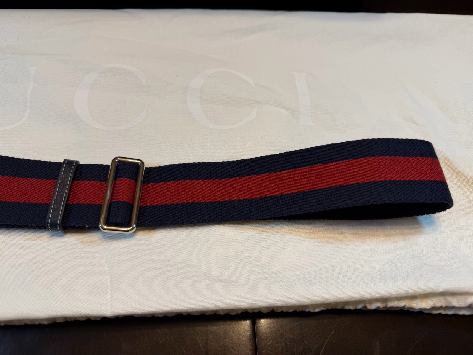 New Authentic Gucci Crest Logo Navy Canvas Duffle Bag Large