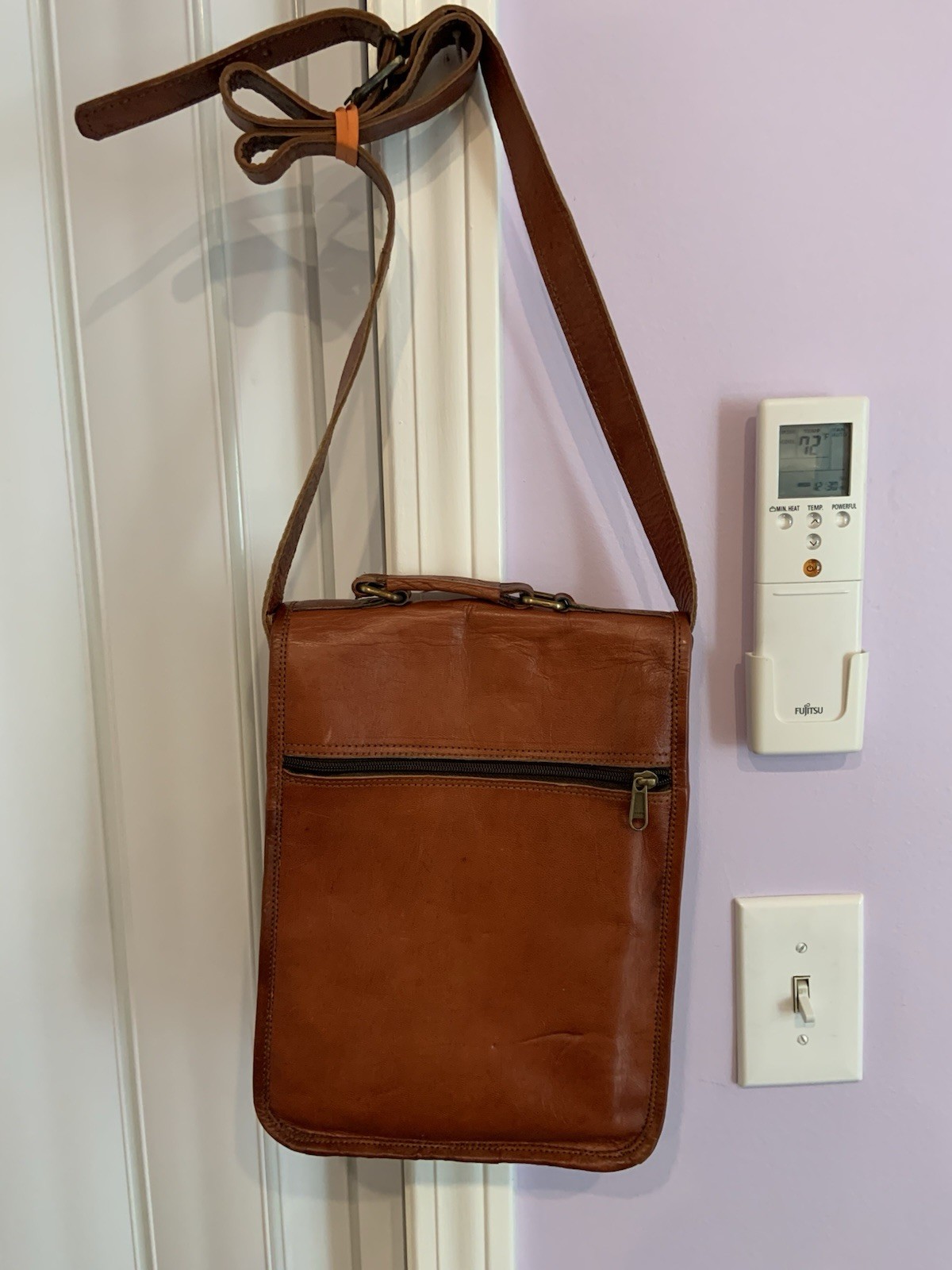 Leather Satchel Cross Body Shoulder Strap Top Handle Canvas Lined Durability EUC