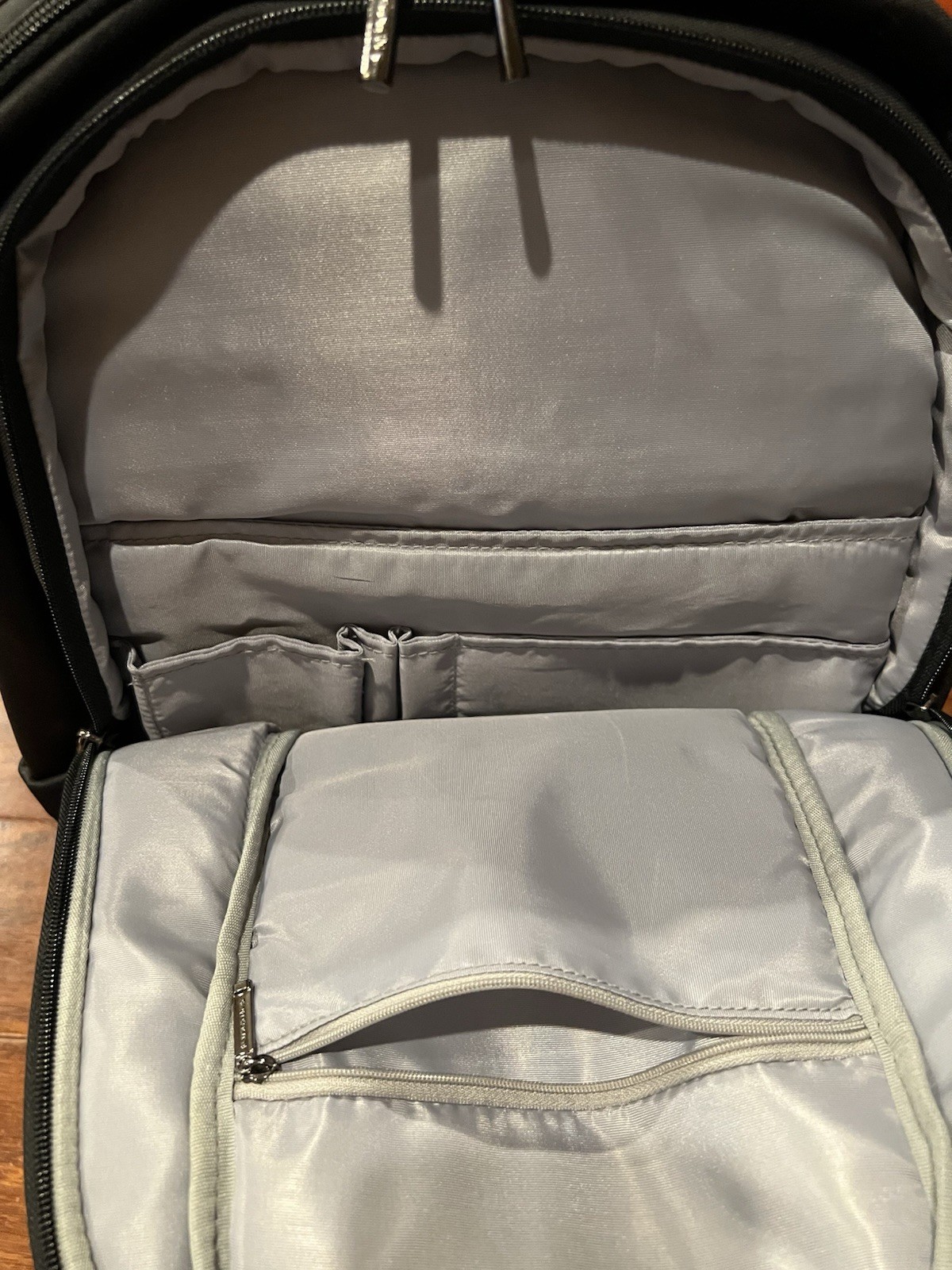 Borg Warner Black Gray Multi Zip Pocket 18″ x 12.5″ x 5″ Padded Laptop Back Pack