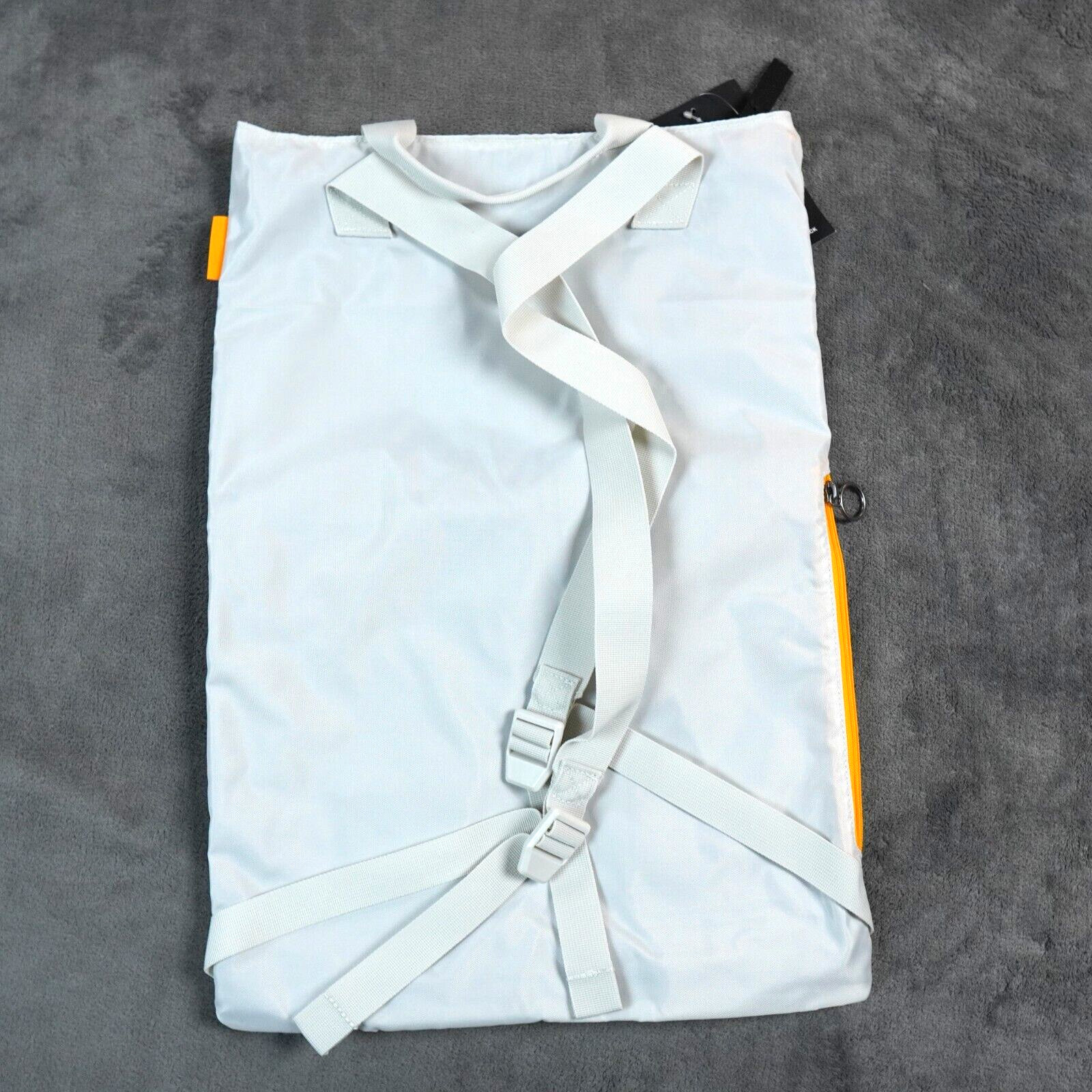 Under Armour UA Bag 19 Litre Project Rock Training Gym Sack White Clay 1369226
