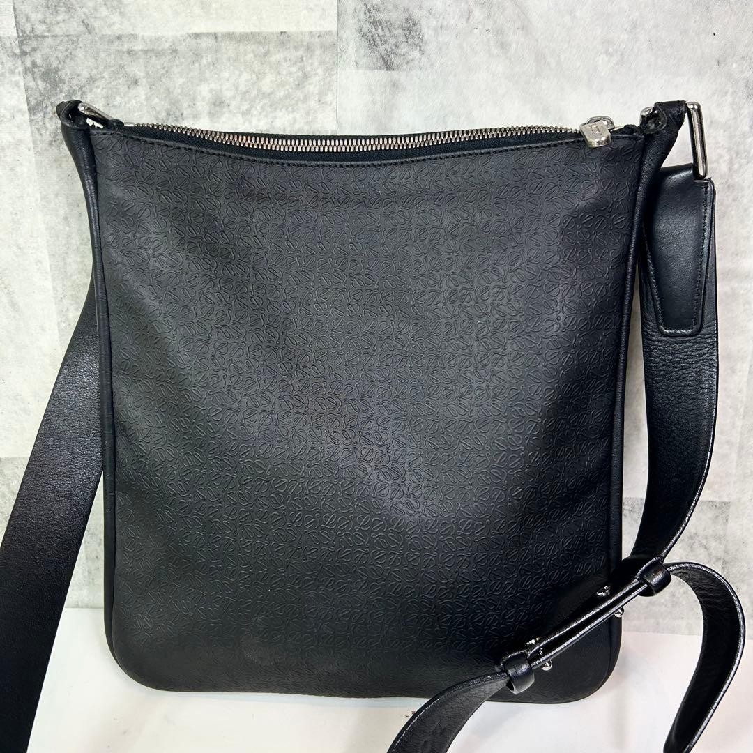 Loewe Repeat Anagram Embossed Shoulder Bag Sacoche Silver Hardware Black 25x28cm