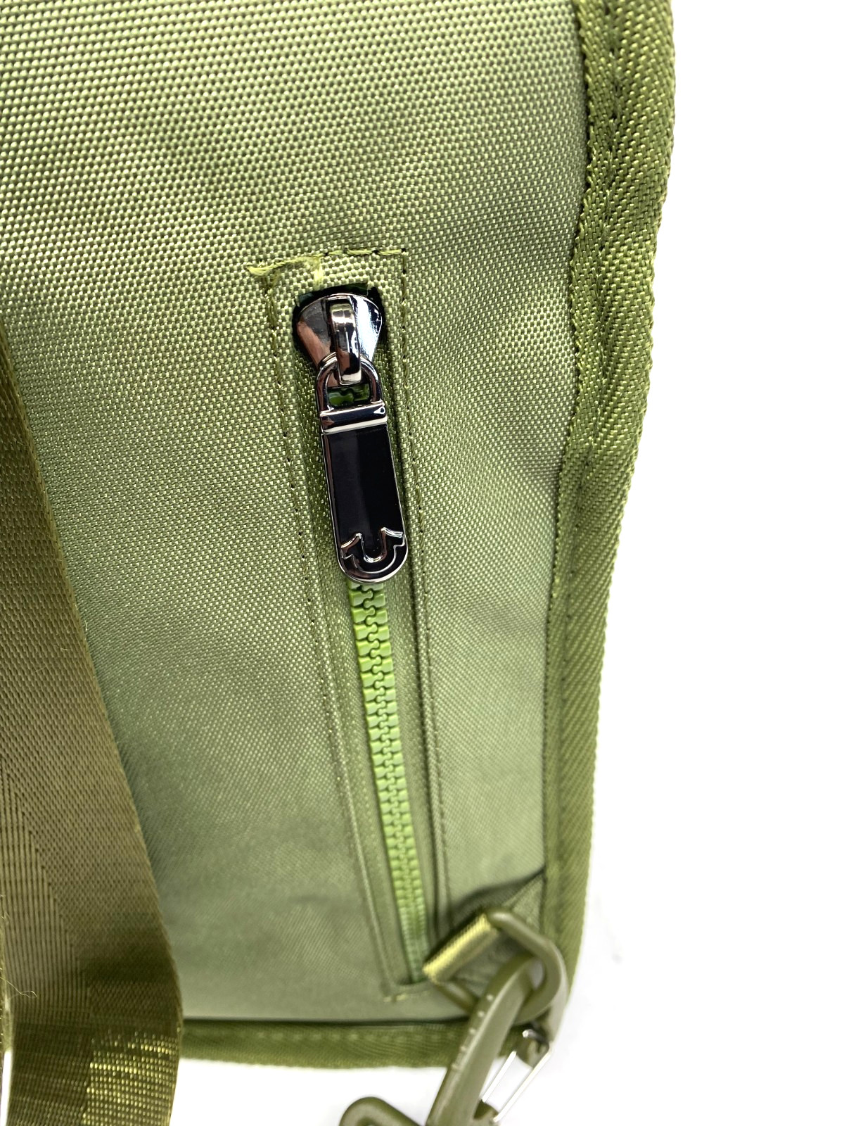True Religion Yeta 2.0 Men’s Crossbody Bag Sling Bag Buddha Patch Olive