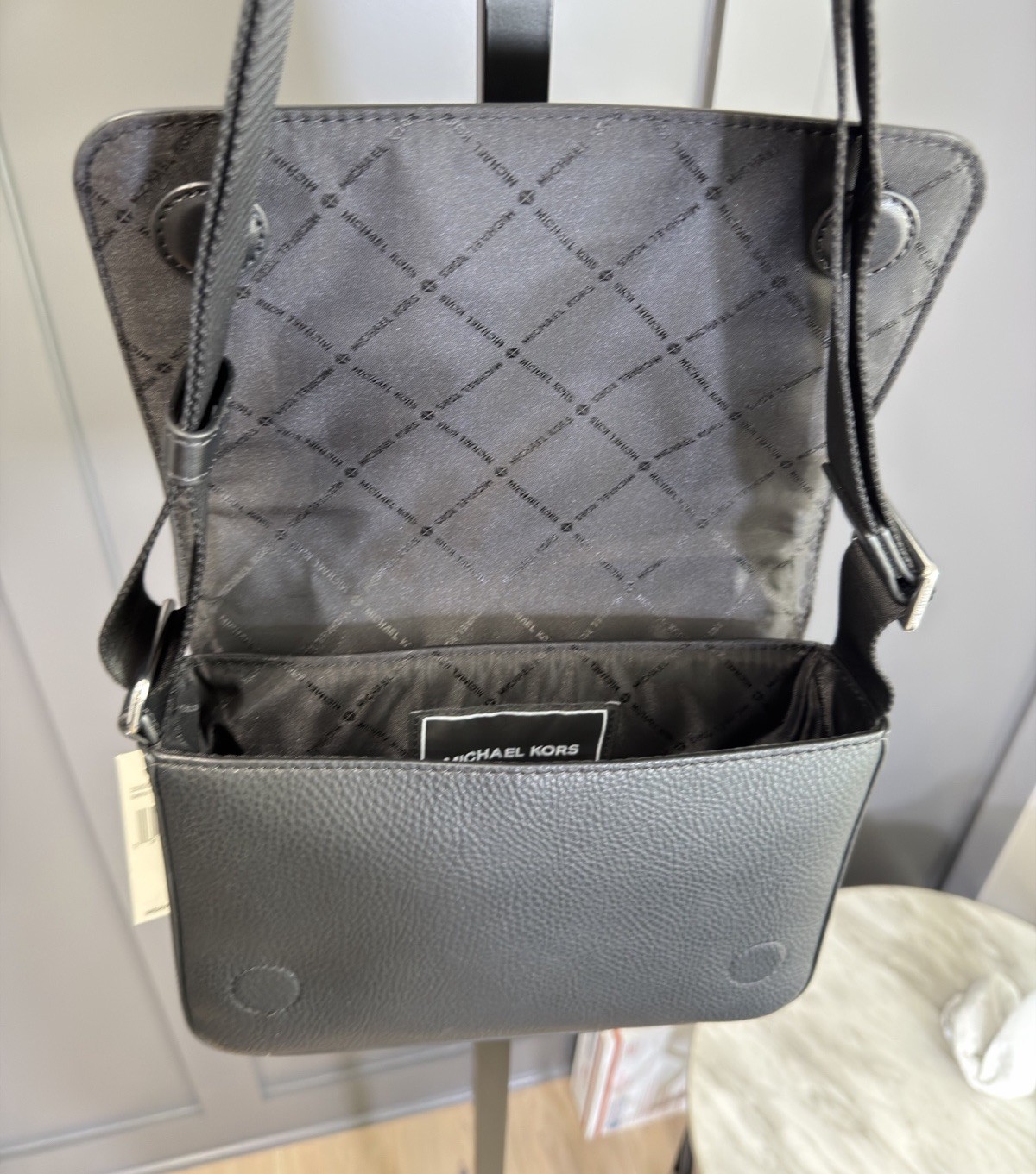 Michael Kors Black Crossbody Bag Magnetic Closure Inner Pockets Solid, $168 MSRP