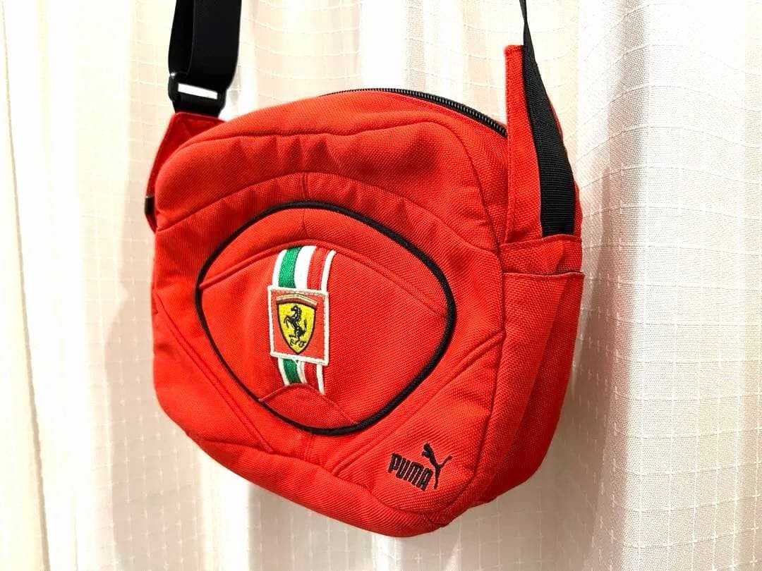 PUMA Ferrari Scuderia Red Shoulder Messenger Bag Crossbody Logo Racing Rare