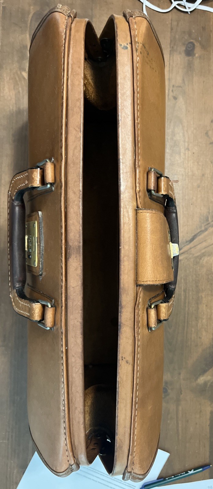 Rare Coach Briefcase Leather British Tan Doctor Bag Vintage 5420 Gladstone Lock