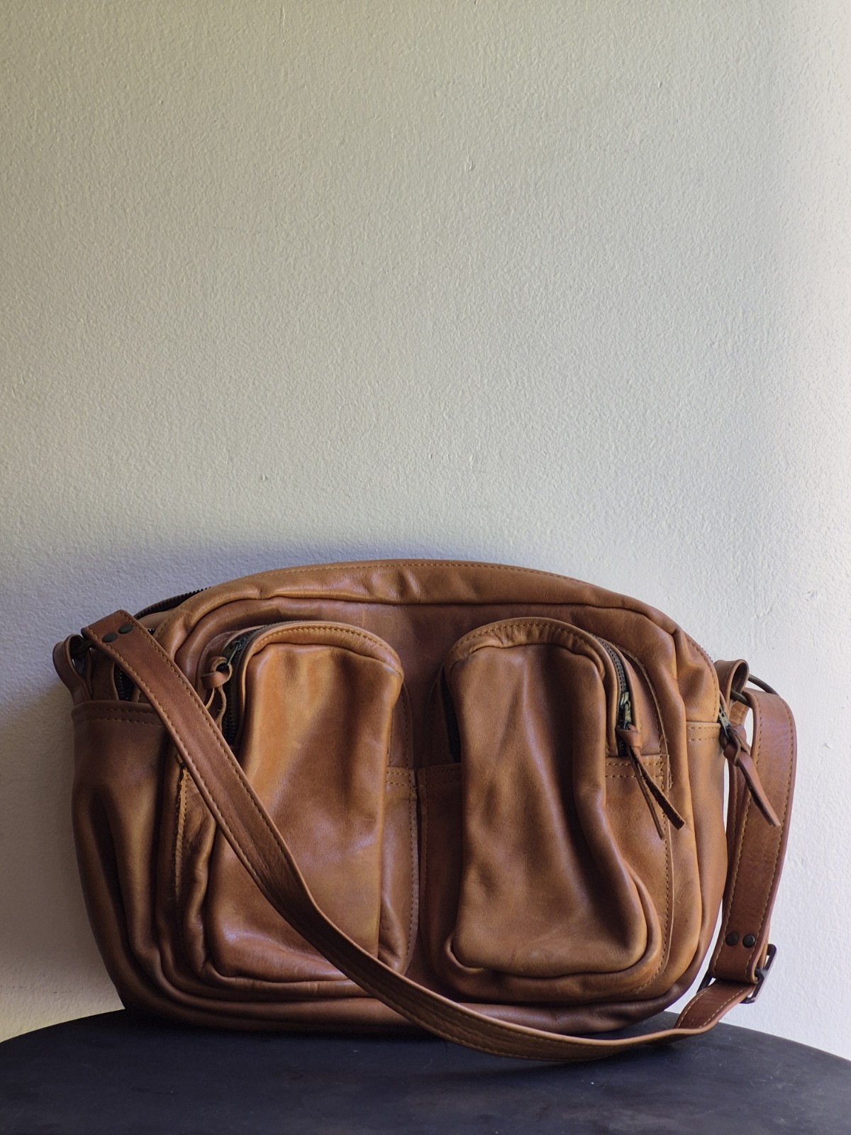 Men’s Santa Barbara British Tan Laptop Phone Travel Leather Crossbody Bag
