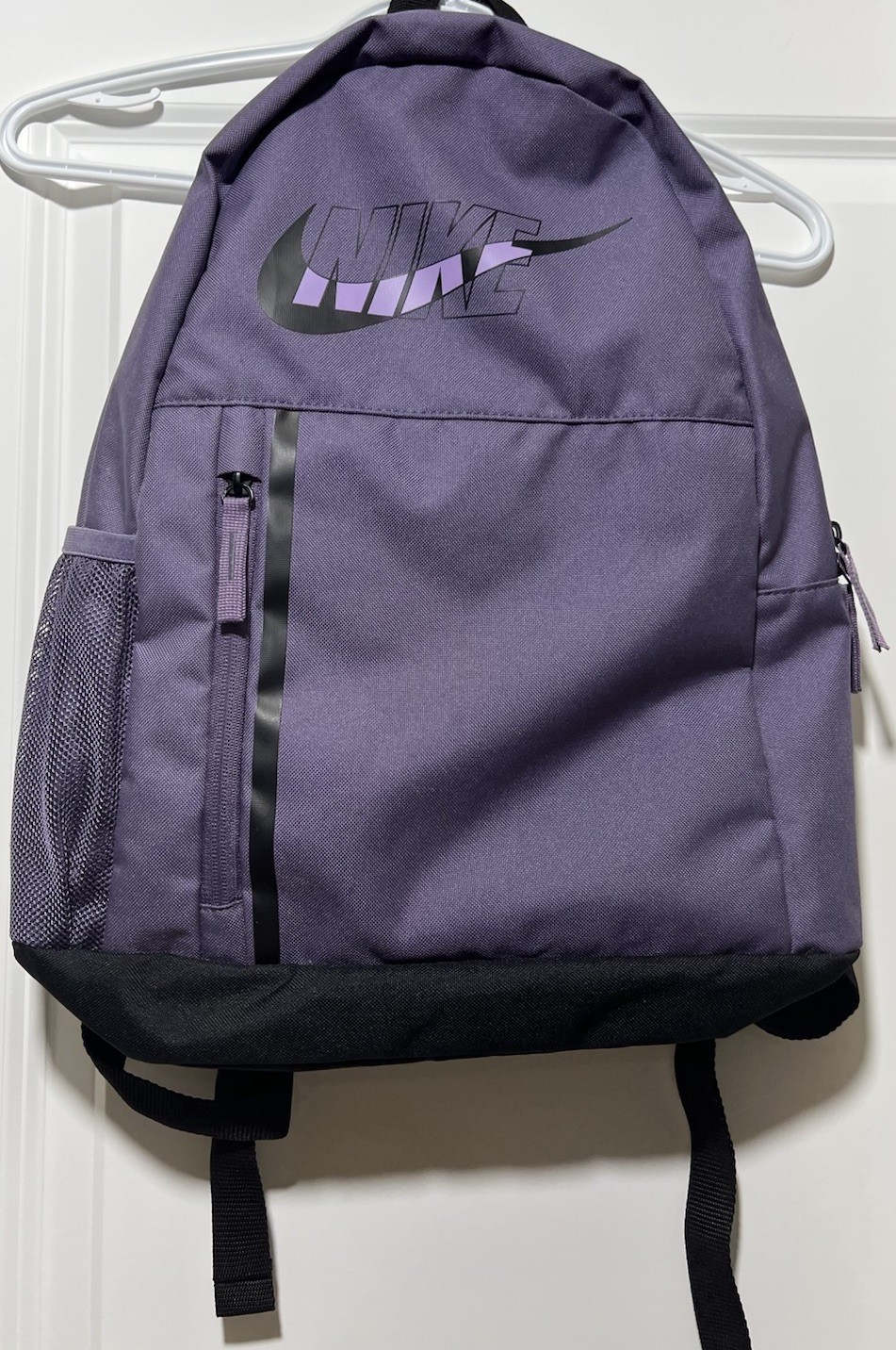 Nike Elemental Backpack School Travel Bag 20L