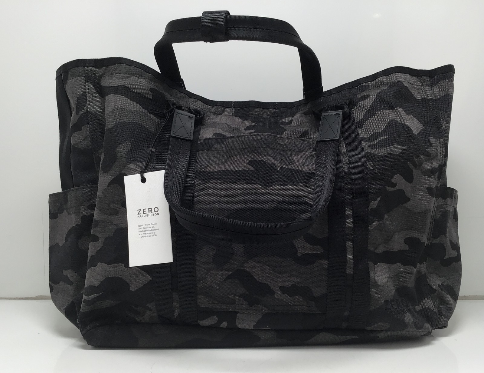 Zero Halliburton Large Tote Black Camo 82001-11 Size 14 x 17 x 9 in.