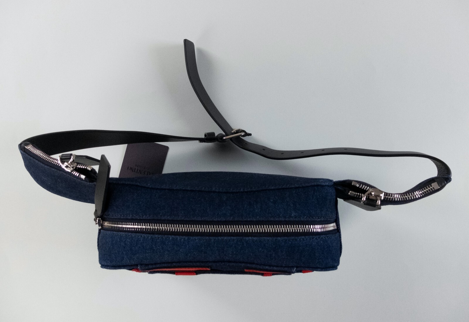 (NO CUSTOMS TAX) VALENTINO Garavani Vlogo blue & red denim & leather belt bag