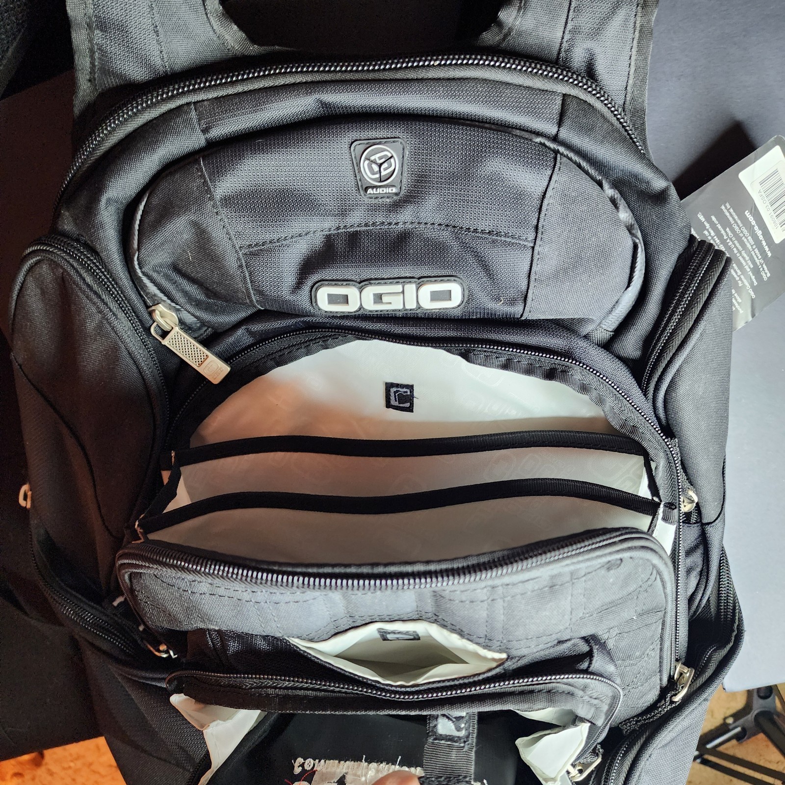 ​OGIO Mastermind Backpack NWT Laptop School Travel Bag Tech 7 outside Pockets