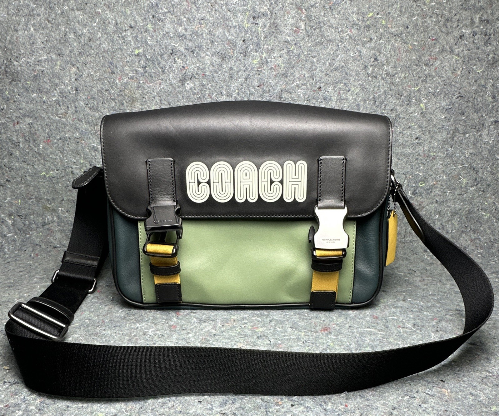 Coach League Messenger Crossbody Bag Green Black Leather Colorblock Style C6557