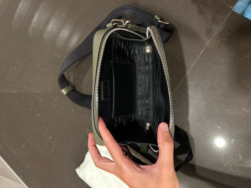 👜🟢 Prada Brique Saffiano Leather Bag – Loden Green – Like New Crossbody