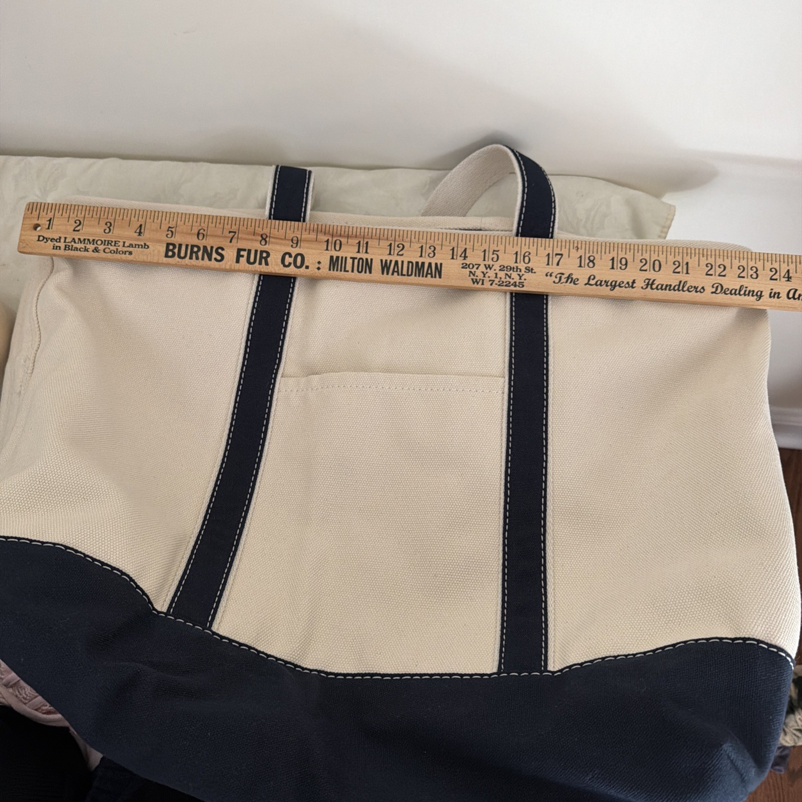 Lands End White Navy Canvas Boat Tote Bag Beach X-Large 23” x 10” 2003? * A