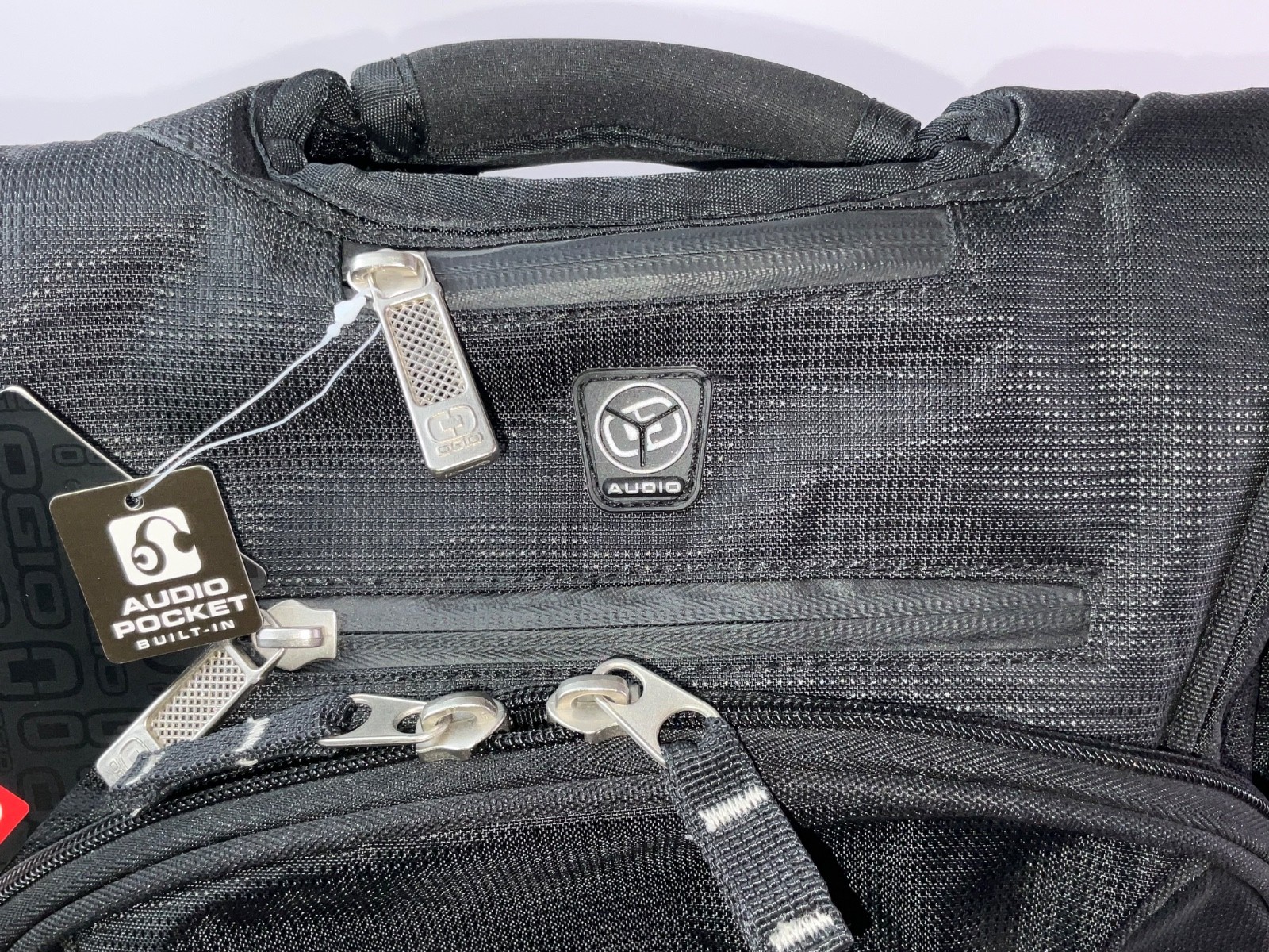 Ogio Metro Backpack Audio & Mouse Pocket Laptop Sleeve School Travel Brand New