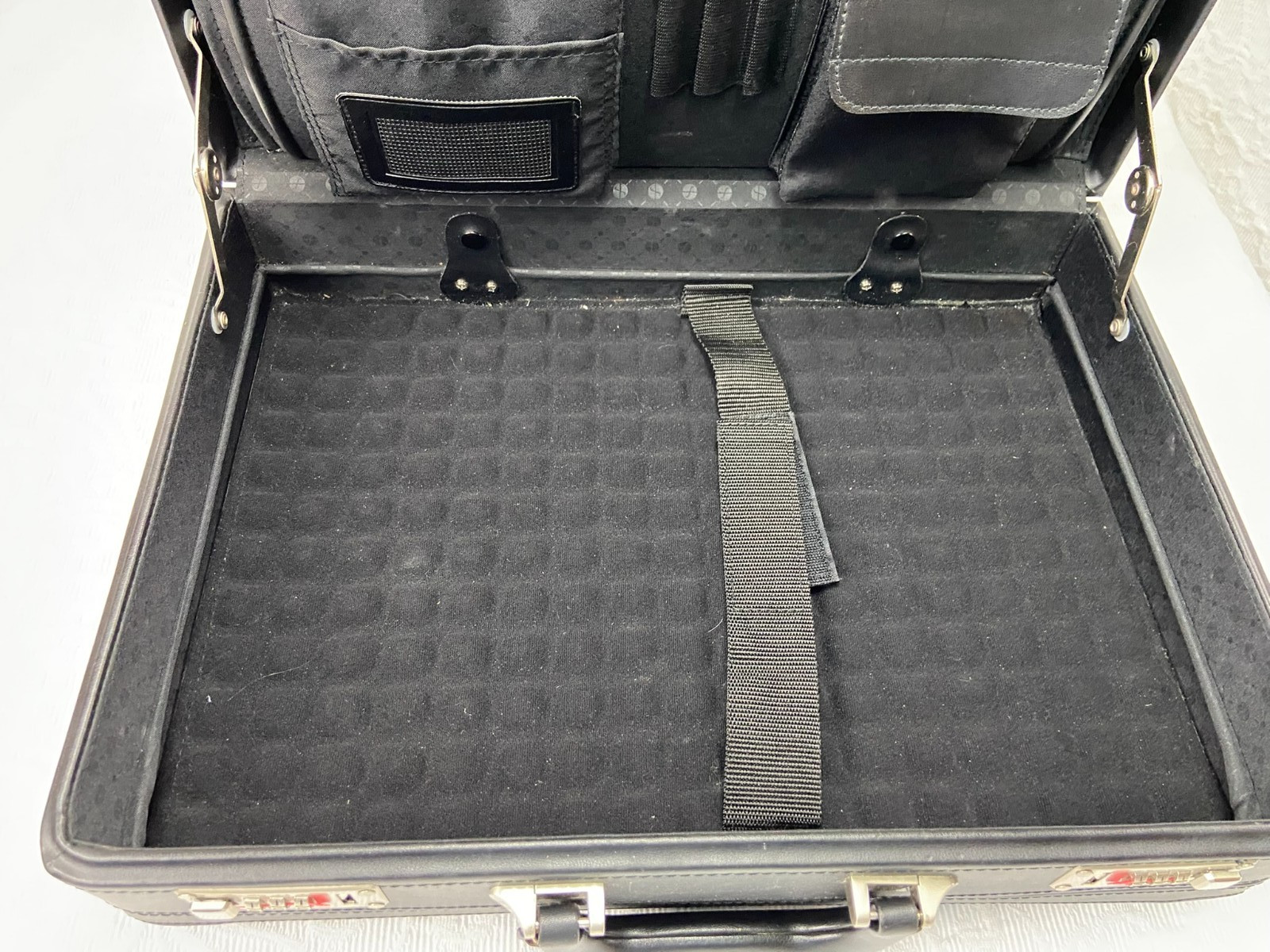 FORAY Black Briefcase Attache with Expandable Insert