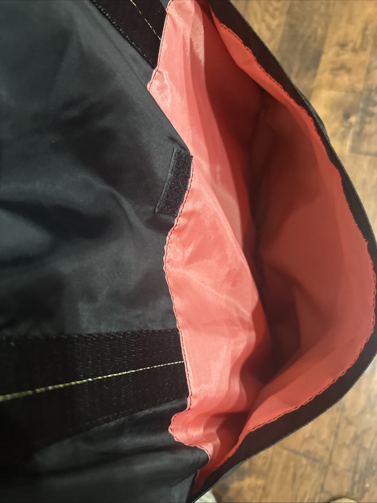 Rare Earth RE by Stone Mountain Nylon Neon Tote Yoga Travel Gym Bag NWOT
