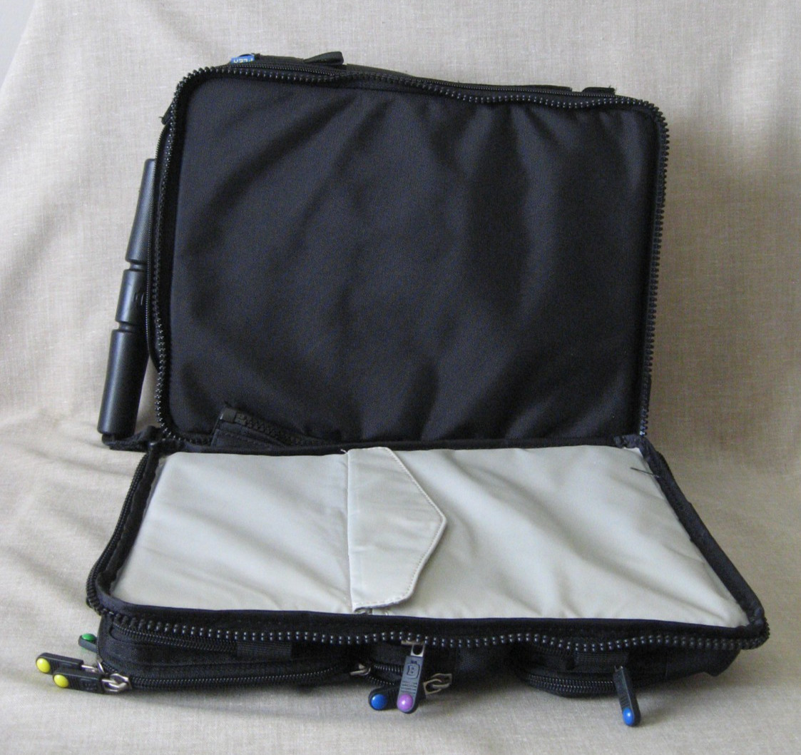 “BrightLine “Flex” Pilot Bag in excellent condition