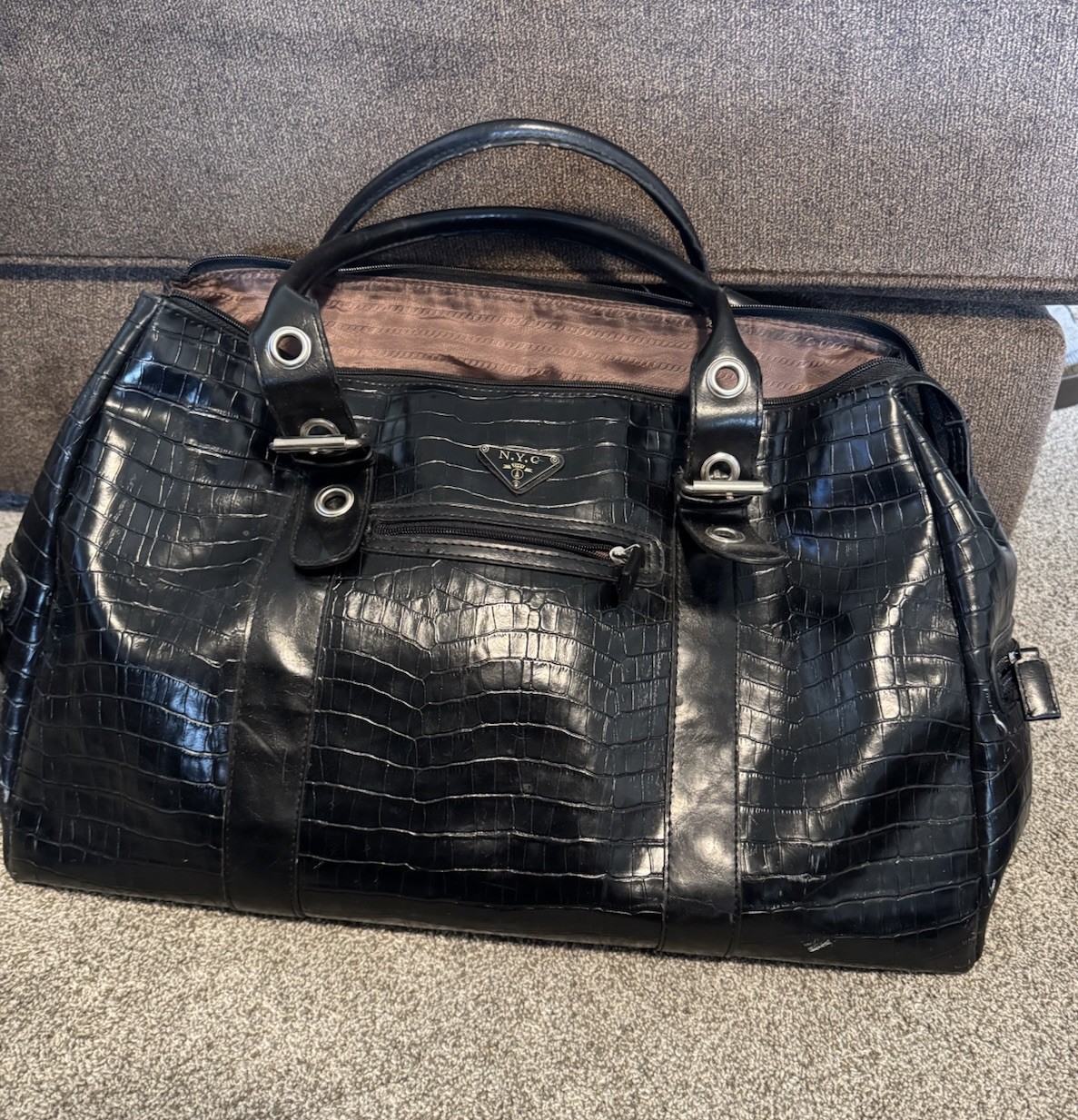 Rare VTG Leather NYC 2001 Duffle Bag- See Pictures And Description For Info
