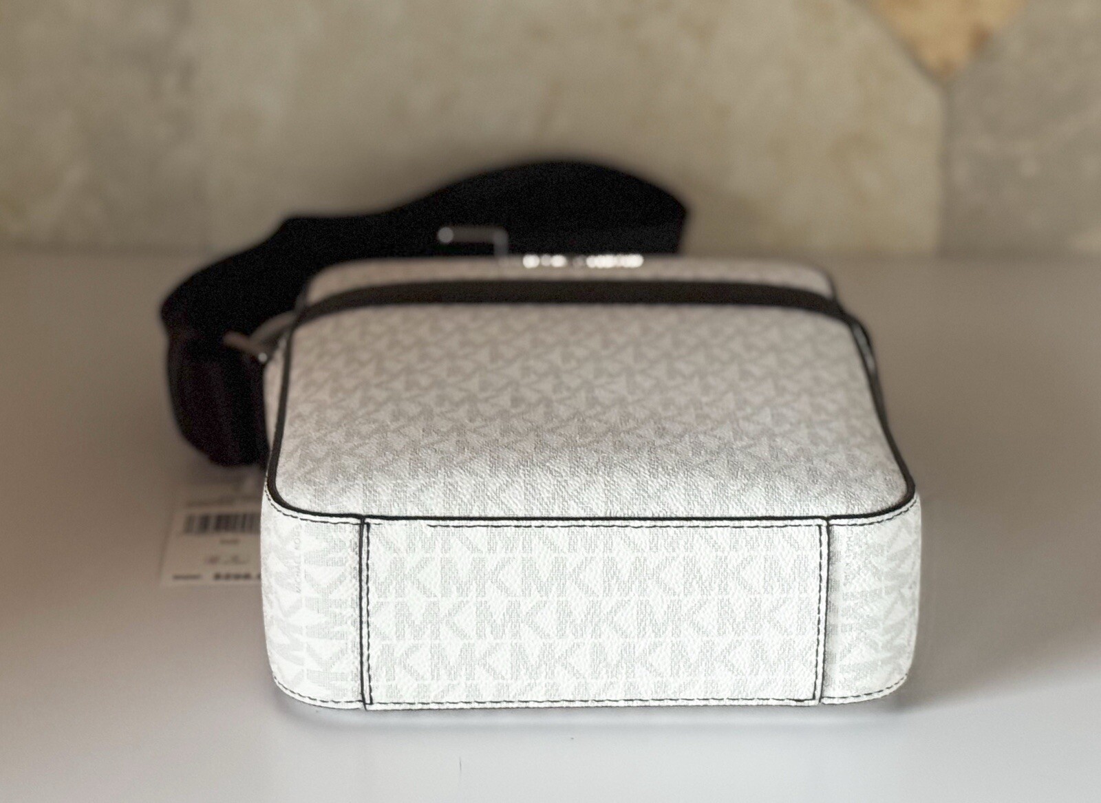 MICHAEL KORS COOPER MEDIUM SHOULDER CROSSBODY FLIGHT BAG MK BRIGHT WHITE/BLACK