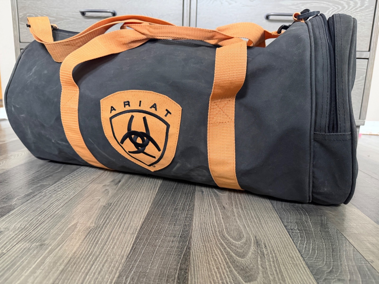 ARIAT EQUESTRIAN HEAVYDUTY DUFFLE, SHOW/BARN/GEAR BAG, ARIAT LOGO