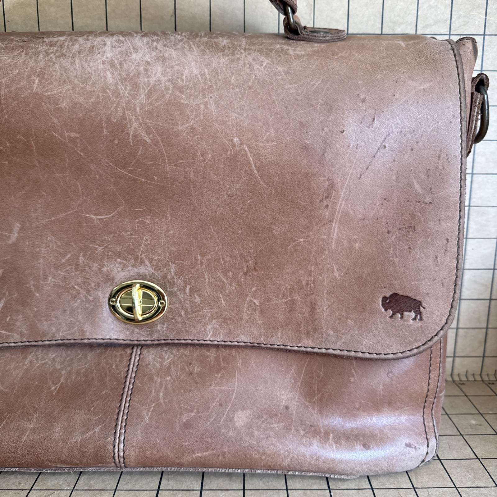 Buffalo Jackson Trading Co. Leather Laptop Messenger Briefcase Bag w/Strap