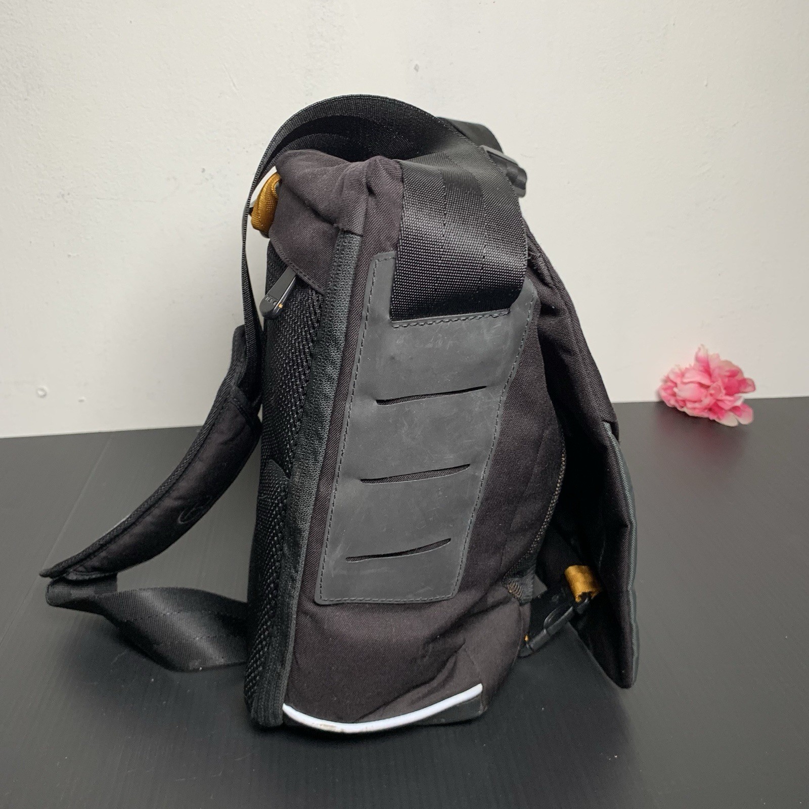 TUMI – T-tech Crossbody Messenger Bag – Model No. 57212GT