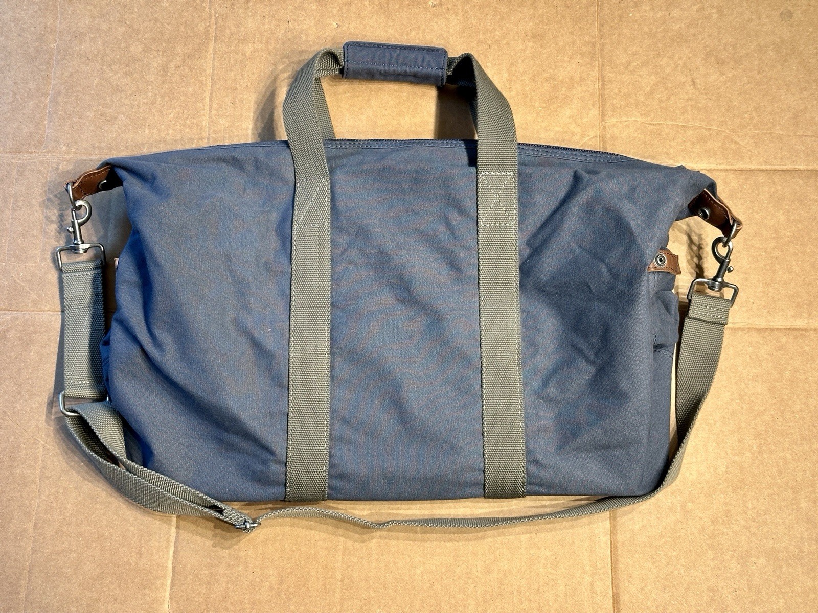 Vintage LL Bean Field Canvas Duffel Weekend Bag Navy Shoulder Strap Bag USED