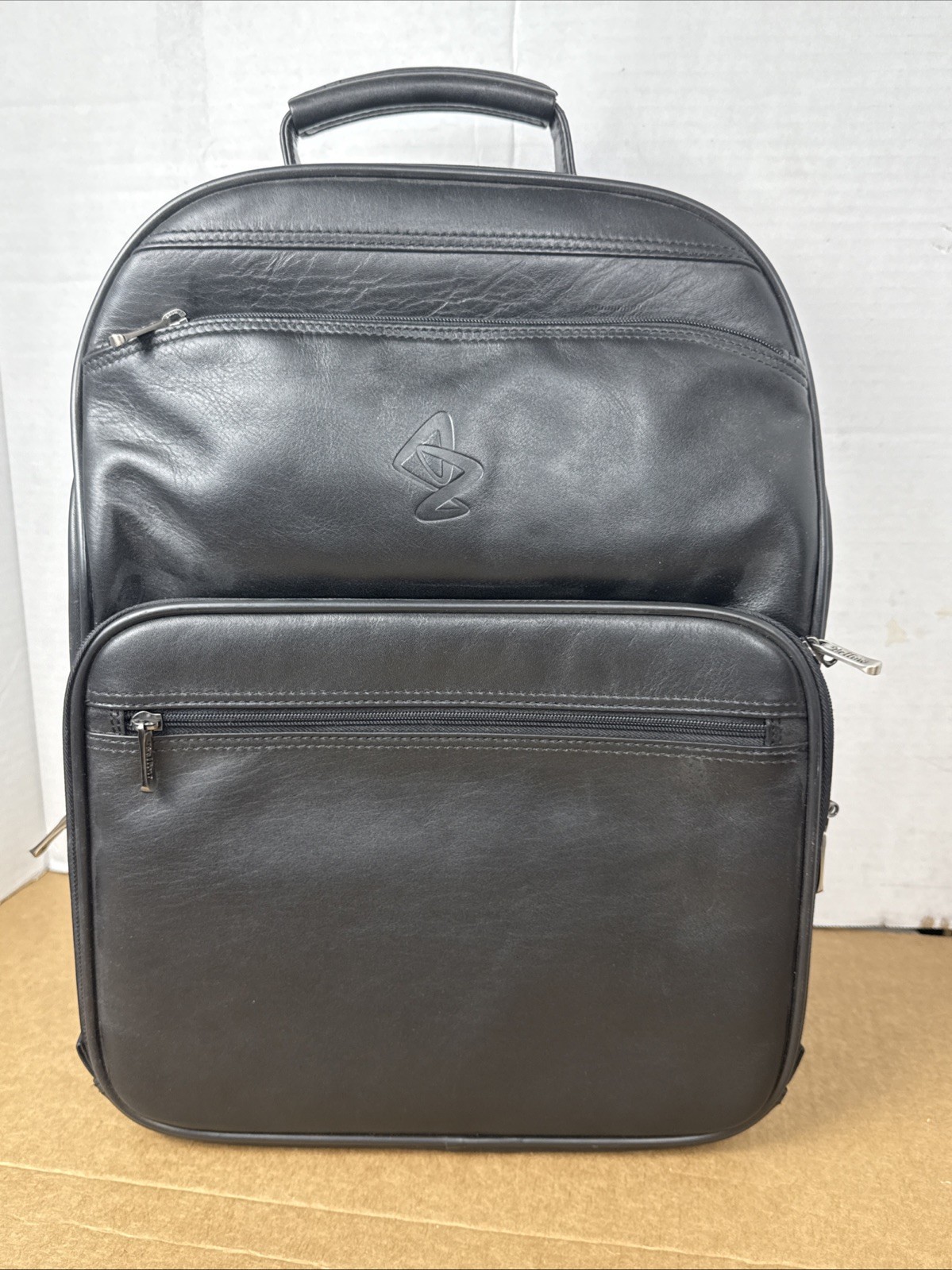 BELLINO Black Genuine Leather Backpack Laptop Travel Business Bag 17” x 13”