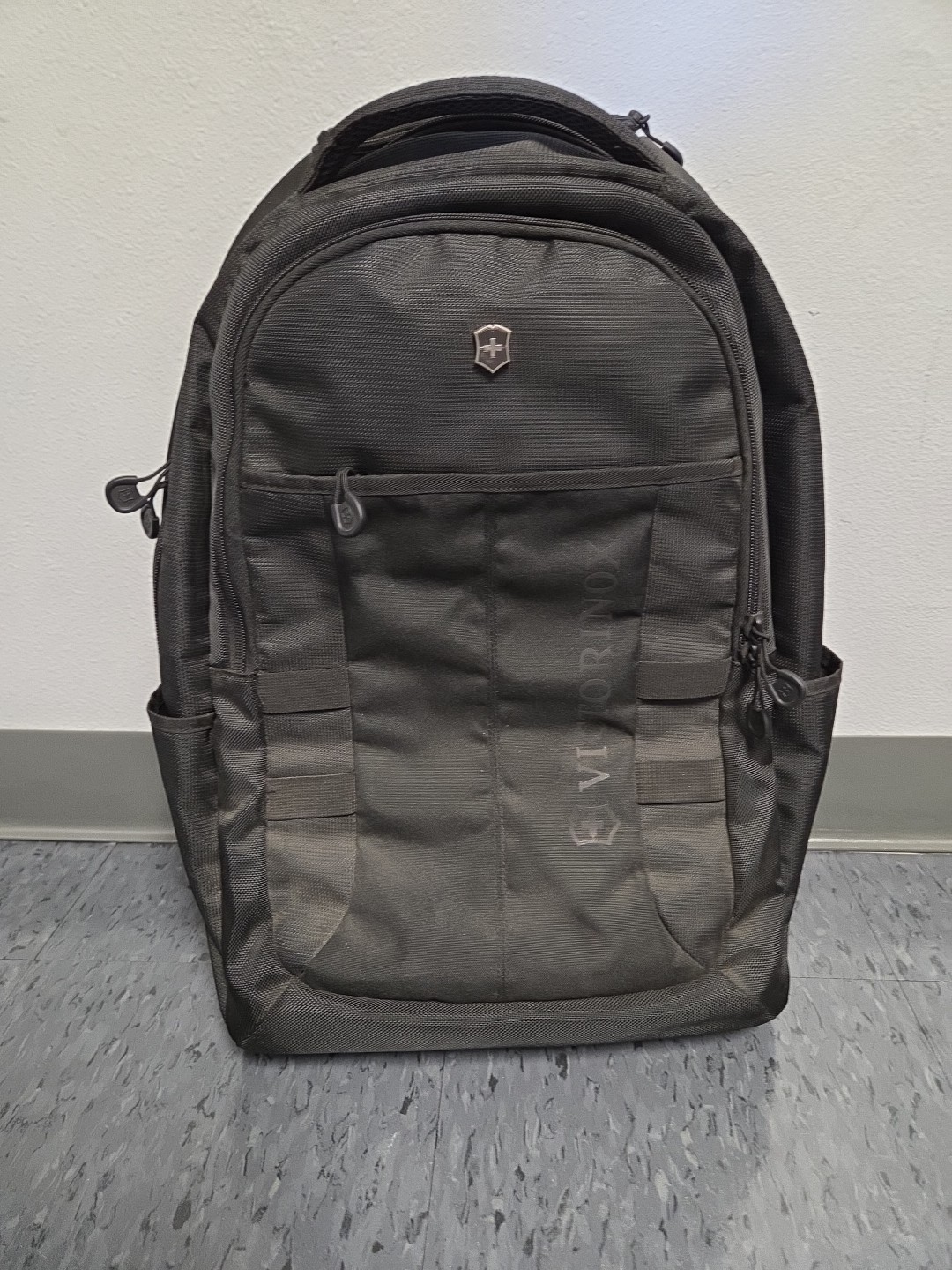 Victorinox Swiss Army Rolling Travel Backpack Black