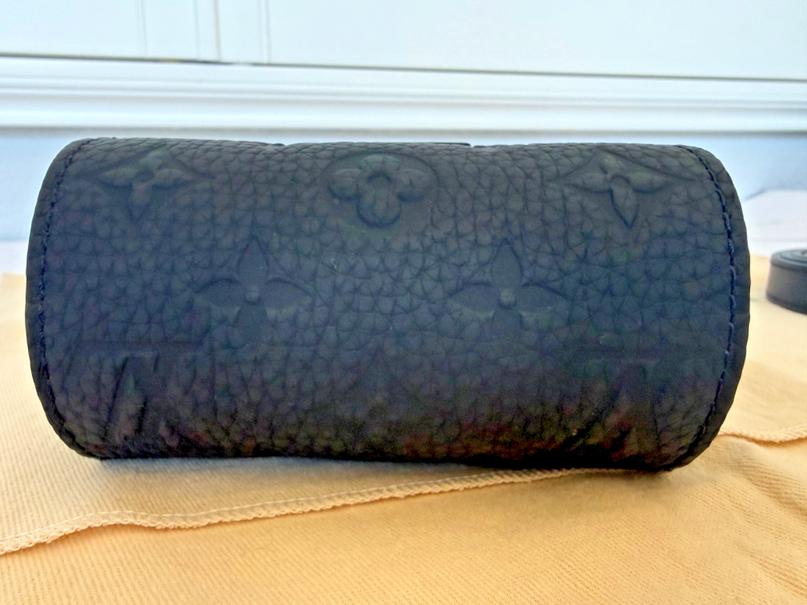 Louis Vuitton S-Lock Vertical Wearable Wallet Side Bag – Taurillon Monogram