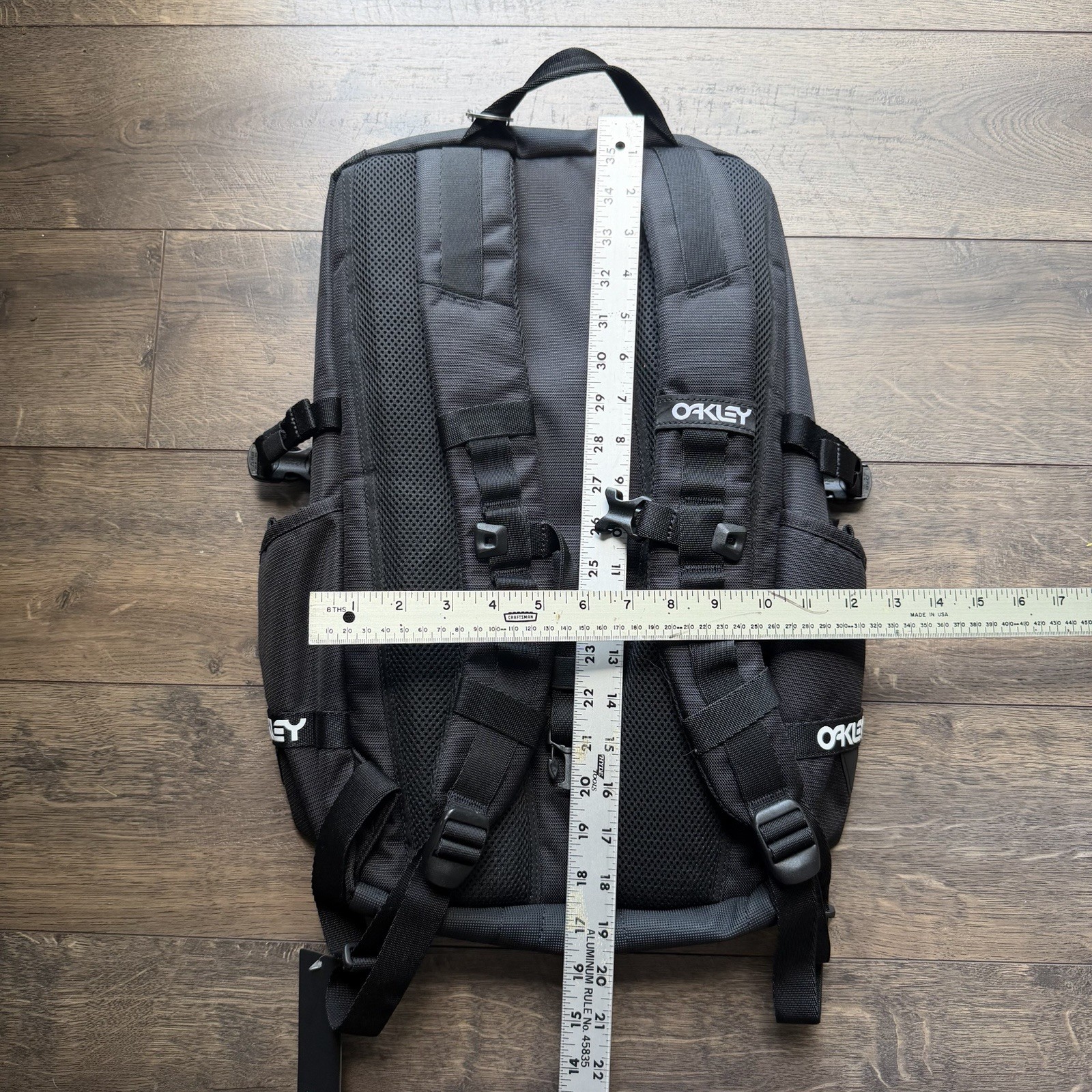 Oakley Black Backpack Crestible Street Pocket Deadstock NWT Laptop Sleeve