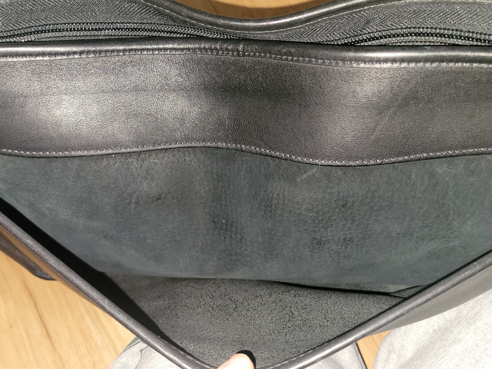 Vtg. Jack Georges Black Zippered Pouch Leather Bag USA Made Compartments