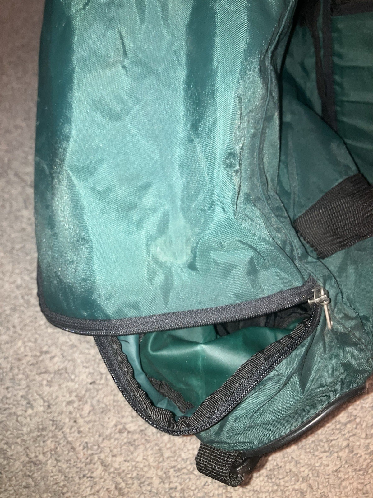 Vintage Nike Athletic Brand Duffle Bag Green 90s Gym Bag Carry On Swoosh Luggage