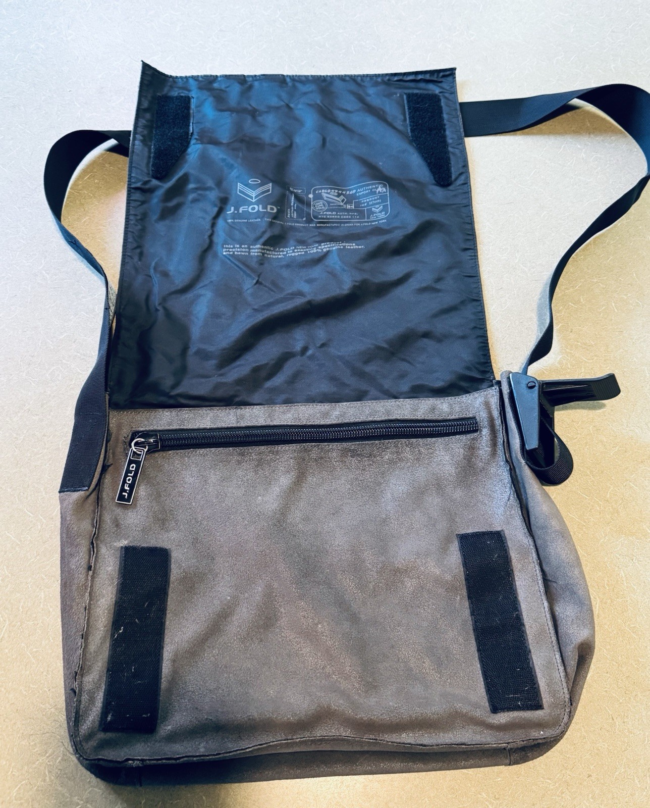 J.FOLD New York Genuine Leather Messenger Bag Black Crossbody Stripe Techwear