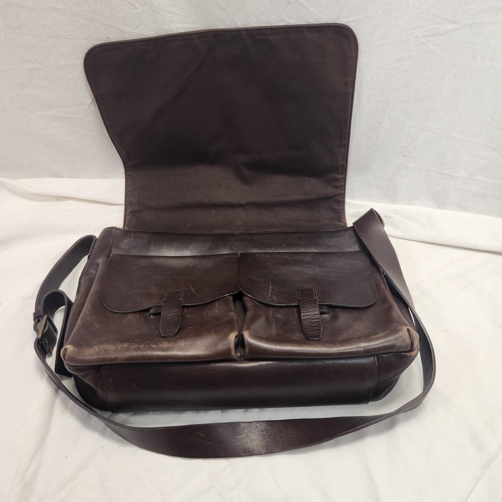 GAP Brown Leather Messenger Bag 100% Cow / 100% Cotton