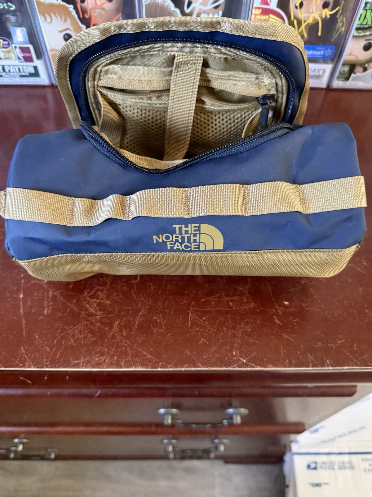 The North Face Base Camp Travel Canister – Blue + Tan