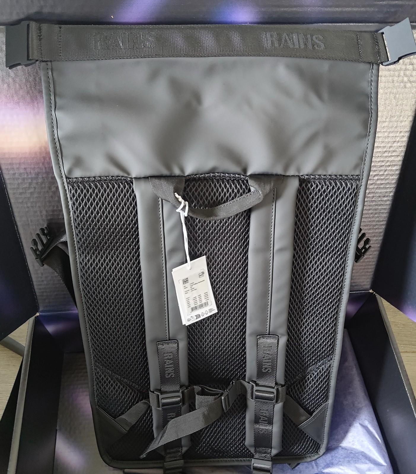 RARE Rains Trail Rolltop Backpack W3 Black Unisex Kraken Logo 14320