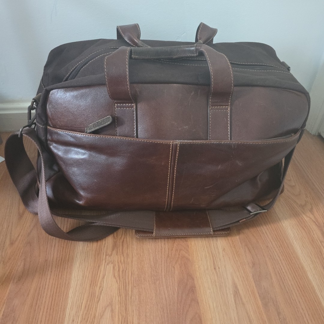 Boconi Nashville Garth Commuter Leather Duffle Travel Carry On Bag