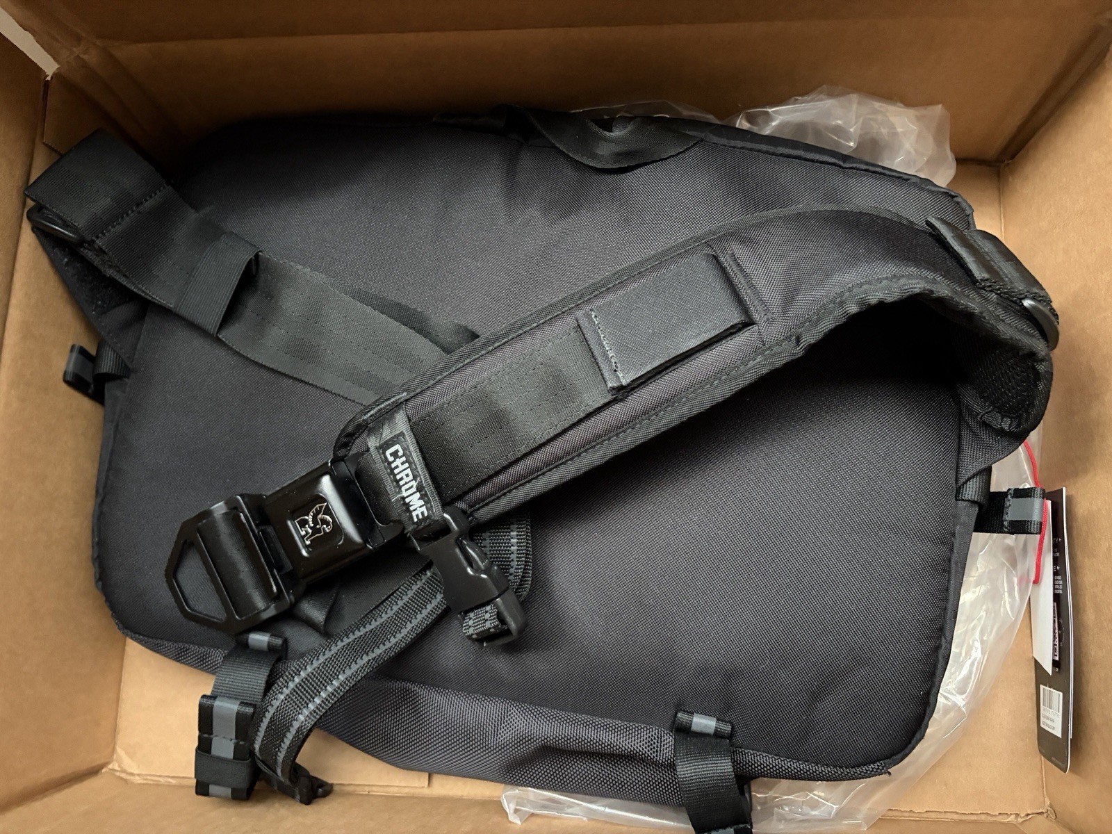 Chrome Industries Kadet Max Messenger Bag 15L Black XRF
