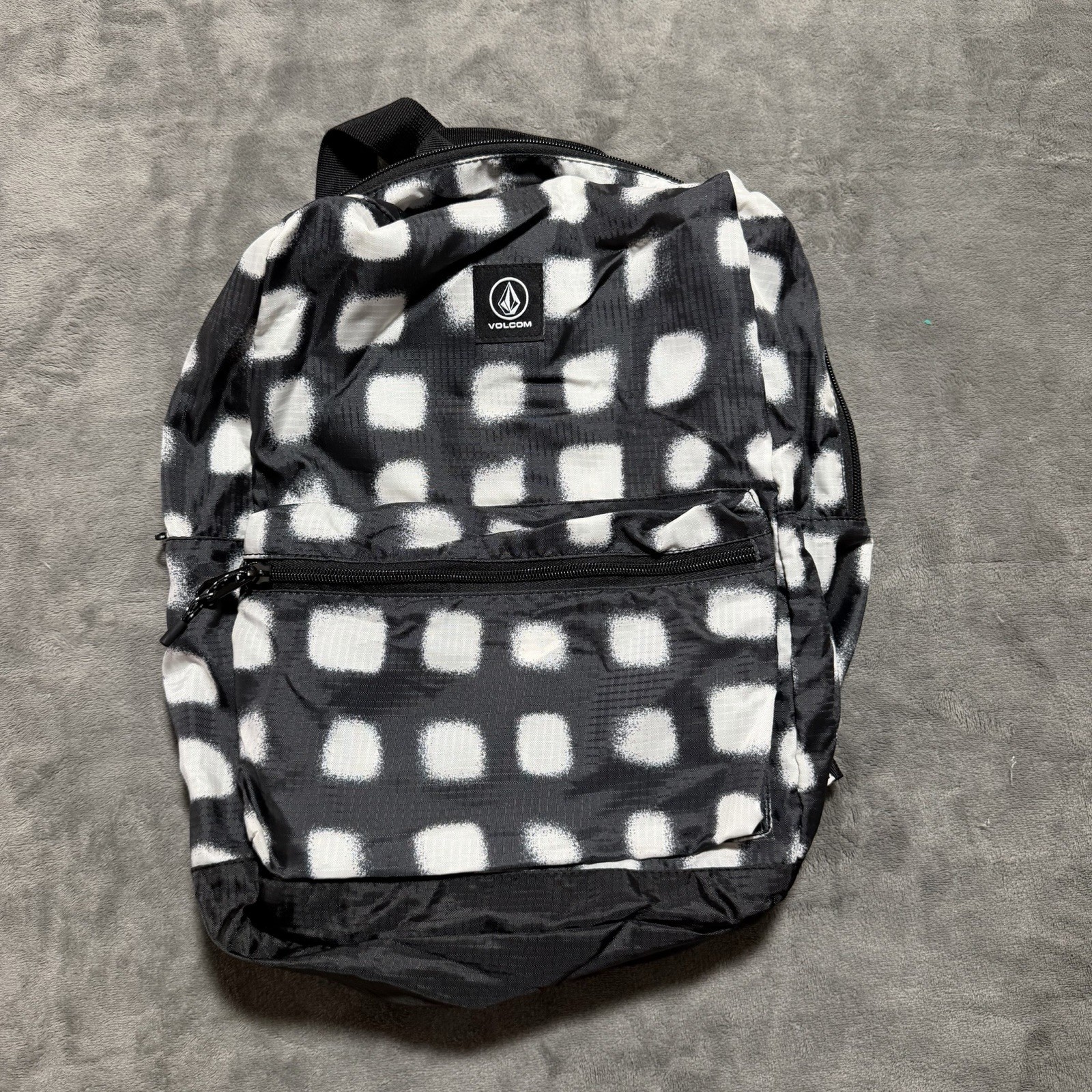 Volcom Black And White Packable Backpack New With Tags