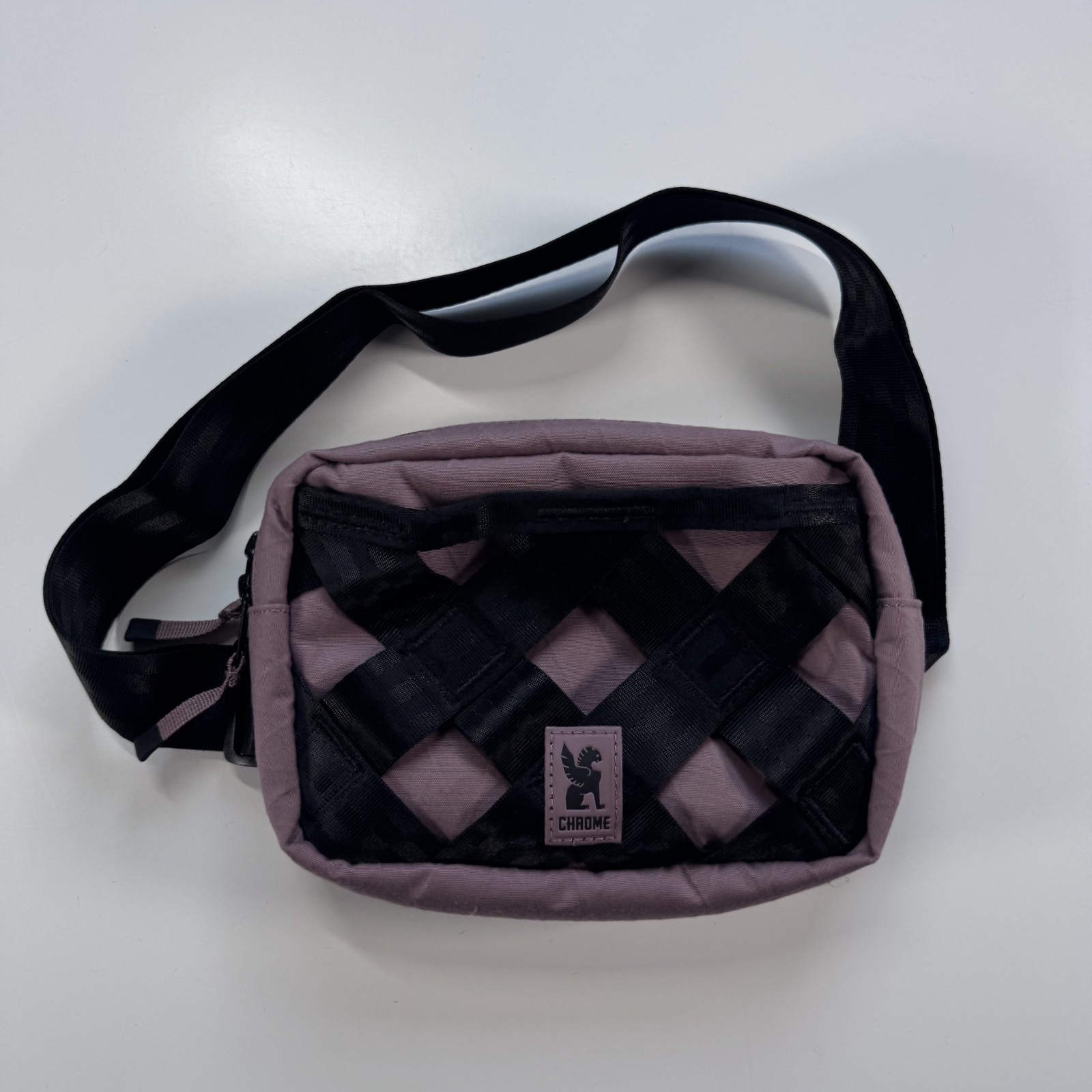 CHROME INDUSTRIES Barrage 2L Sling Crossbody Bag Small Mauve Purple Pink