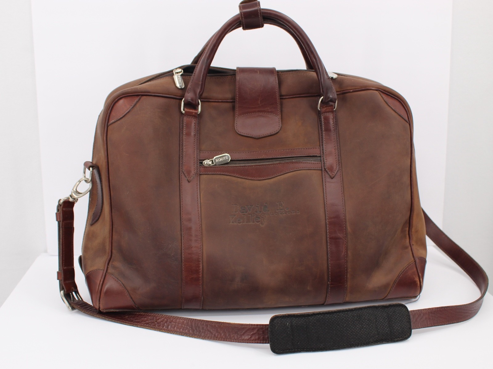 Roots Brown Leather Duffle Bag David E Kelley Productions Weekender Travel Bag