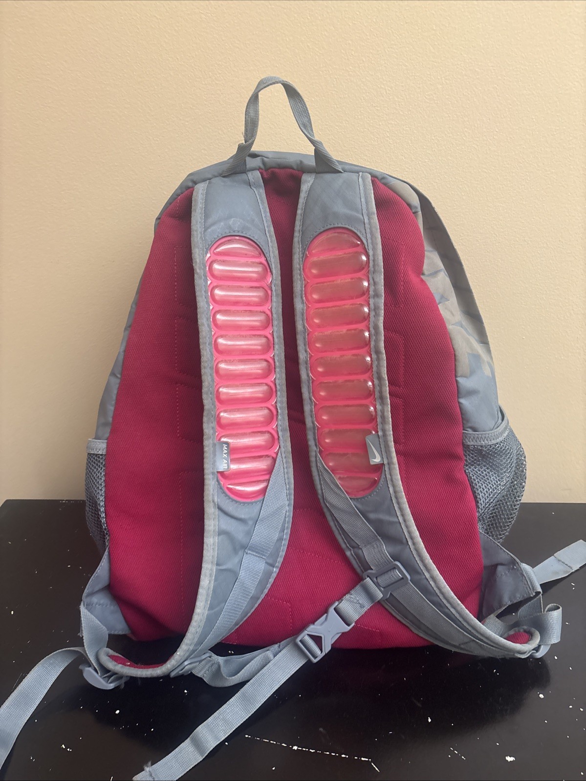 Nike Max Air Gray & Red Backpack. Padded Back & Shoulder Straps Great Shape