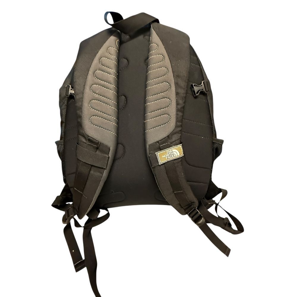 The North Face Black Backpack Daypack Ergonomic Padded Straps Outdoor Adventure