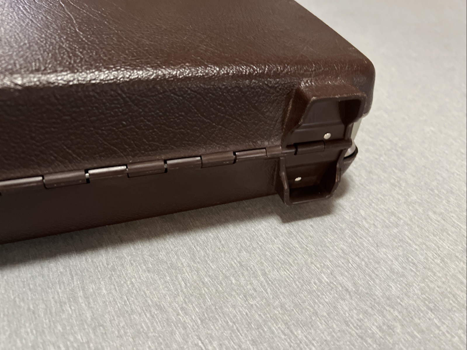 Vintage Samsonite Hardshell Briefcase Slim Signat Attache Brown Free Shipp 18”